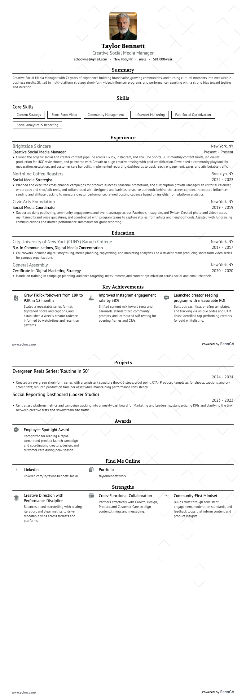 Responsable créatif des réseaux sociaux example resume